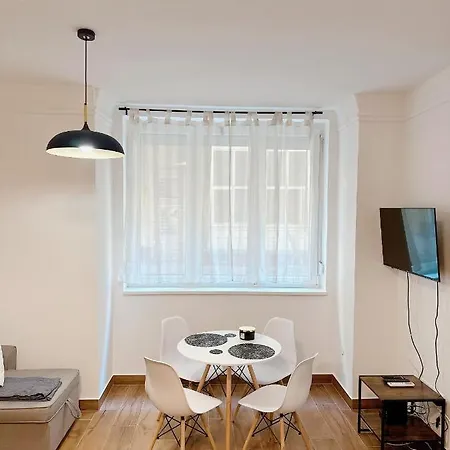 Basilica Apartment *